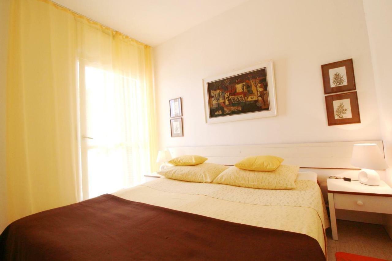 Apartment Dada เพทรอซาเน ภายนอก รูปภาพ