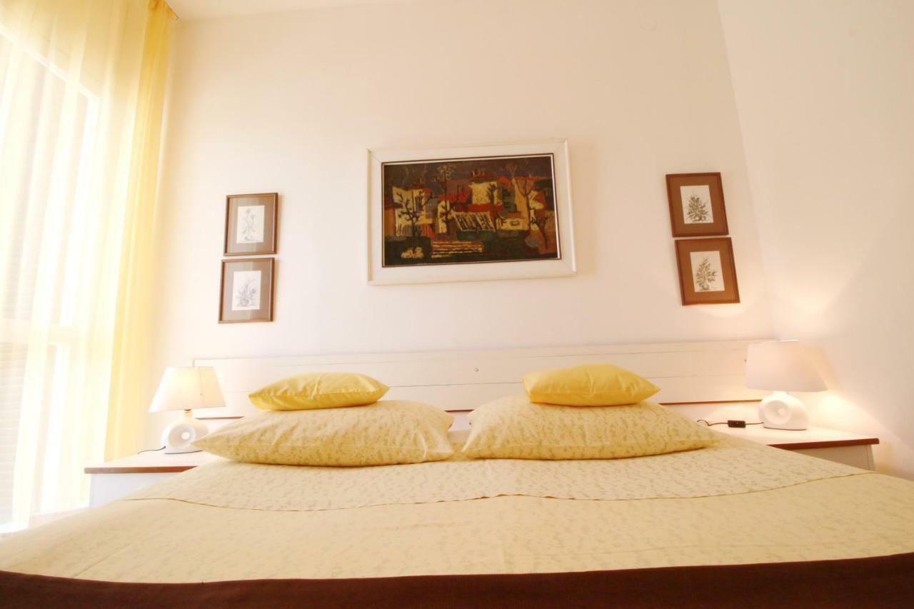 Apartment Dada เพทรอซาเน ภายนอก รูปภาพ